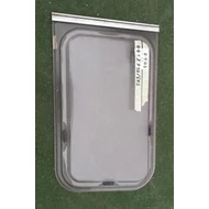 Angol első ablak_jobb_105 445x710/675