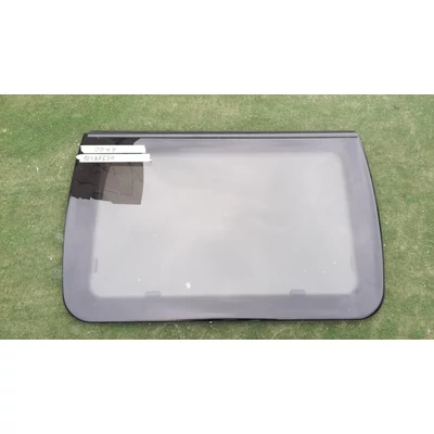 Oldal/hátsó ablak_47 1028x650