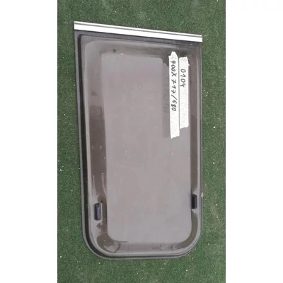 Angol első ablak_jobb_104 400x717/680