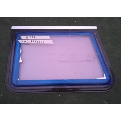 Oldal ablak_114 853/745x573