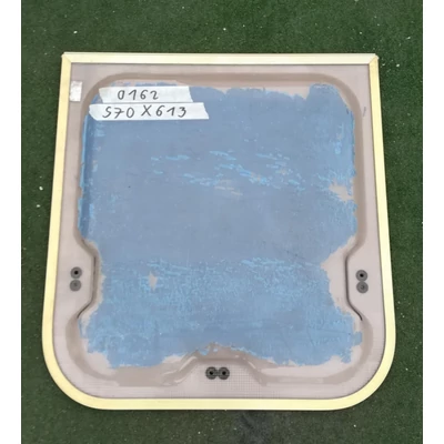 Oldal ablak_162 570x613