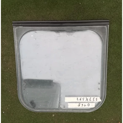 Oldal ablak_165 553x572