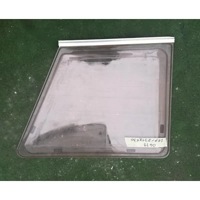 Ablak_419 831/567x630