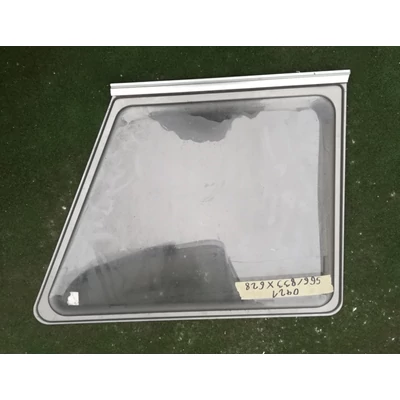 Ablak_421 833/566x628