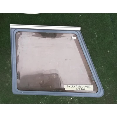 Ablak_422 852/586x634